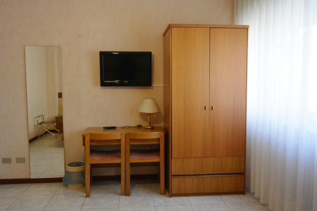 Hotel Rosengarten Pavia Eksteriør bilde