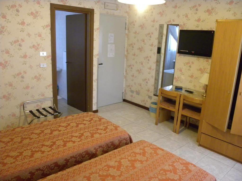 Hotel Rosengarten Pavia Eksteriør bilde